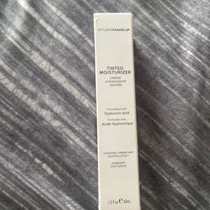 STUDIOMAKEUP Tinted Moisturizer - Honey